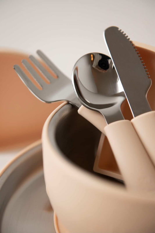 Making Mealtimes Easier: A Practical Guide to Starting Solids