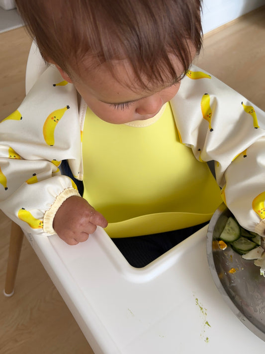 Choosing the Right Baby Bib for Messy Mealtimes in Australia